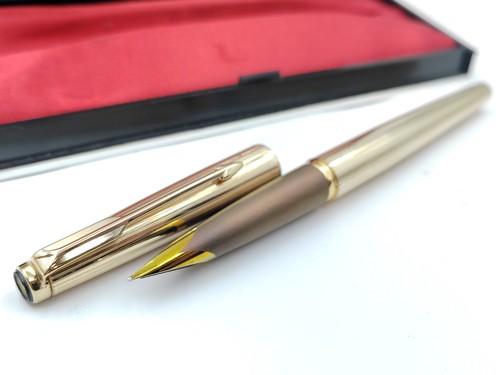 Mint vintage parker falcon - vintage,
